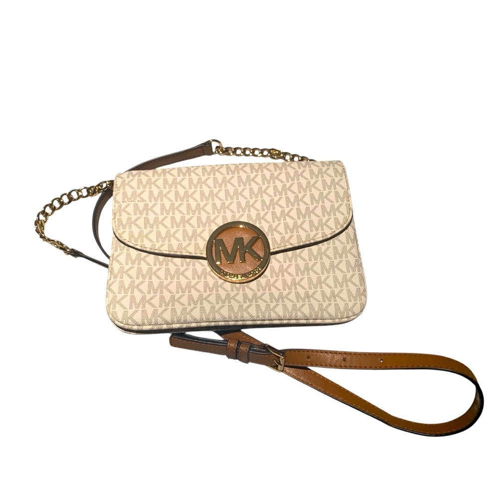 🎈MICHAEL KORS CROSSBODY HANDBAG🎈NWOT EXCELLENT CONDITION! NEVER USED!